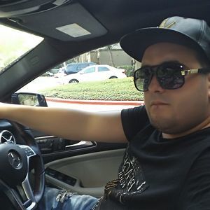 Meet your Posher, Javier